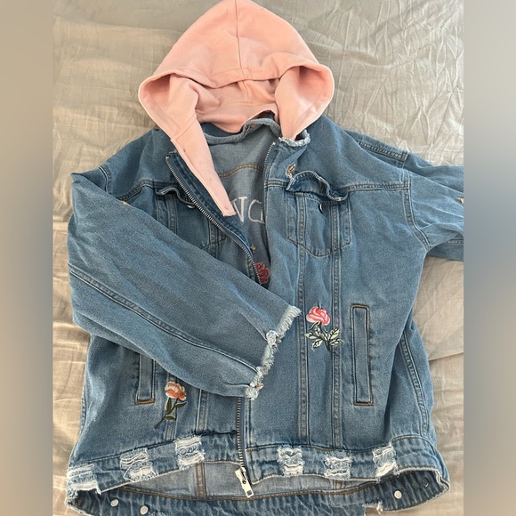 Oversized jean jackets - Picture 1 of 8